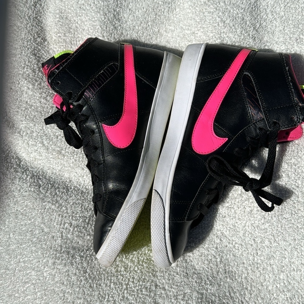 Nike sneakers - Picture 4 of 7